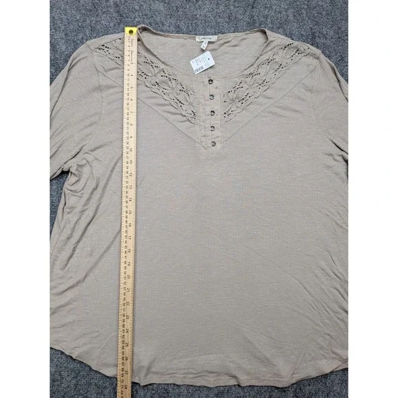 Maurices Henley Women's 3X Top Crochet Ribbed‎ Beige Boho Feminine Romantic - Picture 6 of 11